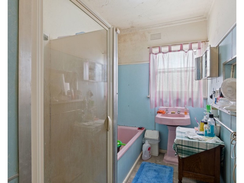 2 Specimen Hill Road, Golden Square VIC 3555