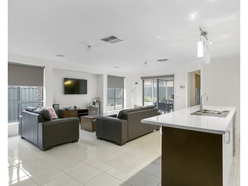 85 Sternberg Street, Kennington VIC 3550