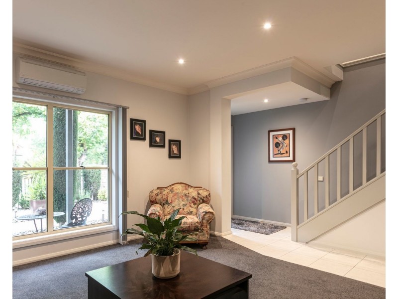 25 Miller Street, Flora Hill VIC 3550