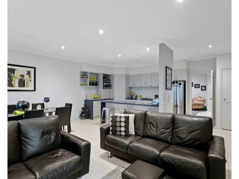 25 Miller Street, Flora Hill VIC 3550