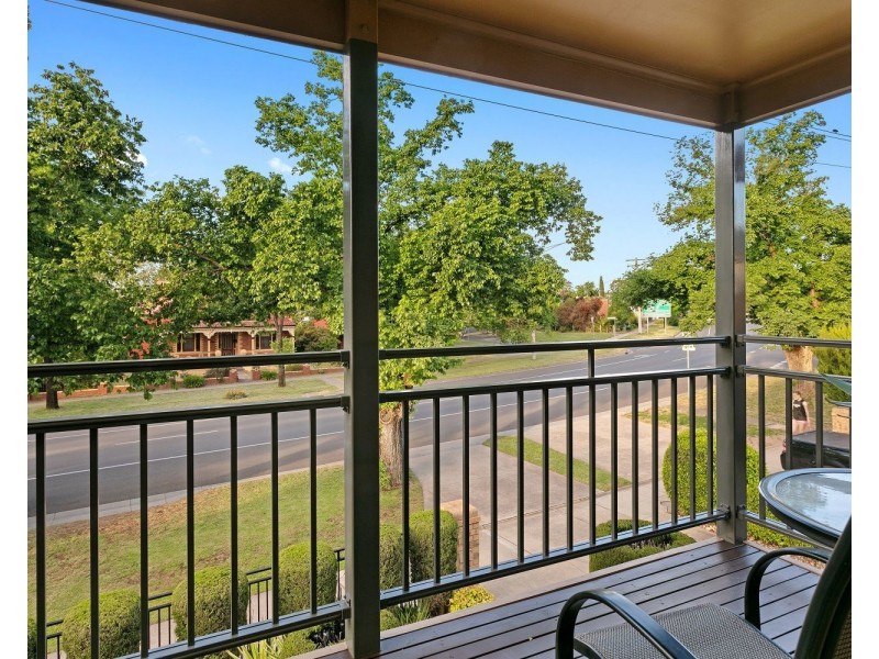 25 Miller Street, Flora Hill VIC 3550