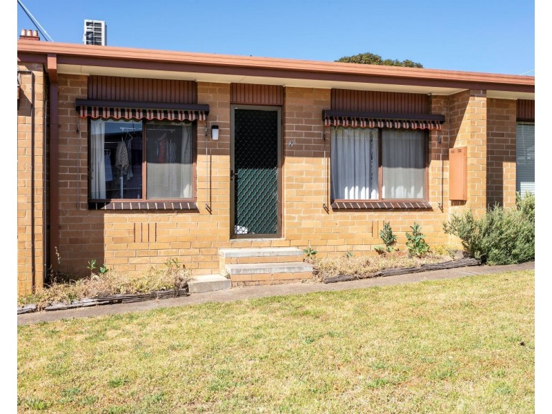 2/58 Panton Street, Golden Square VIC 3555