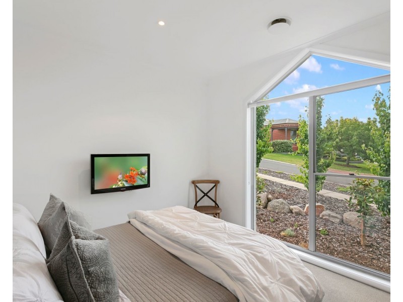 8 Stringybark Court, Strathdale VIC 3550