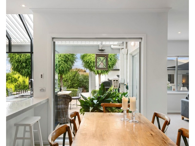 8 Stringybark Court, Strathdale VIC 3550