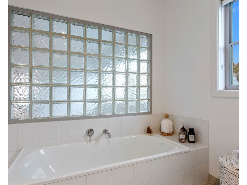 8 Stringybark Court, Strathdale VIC 3550