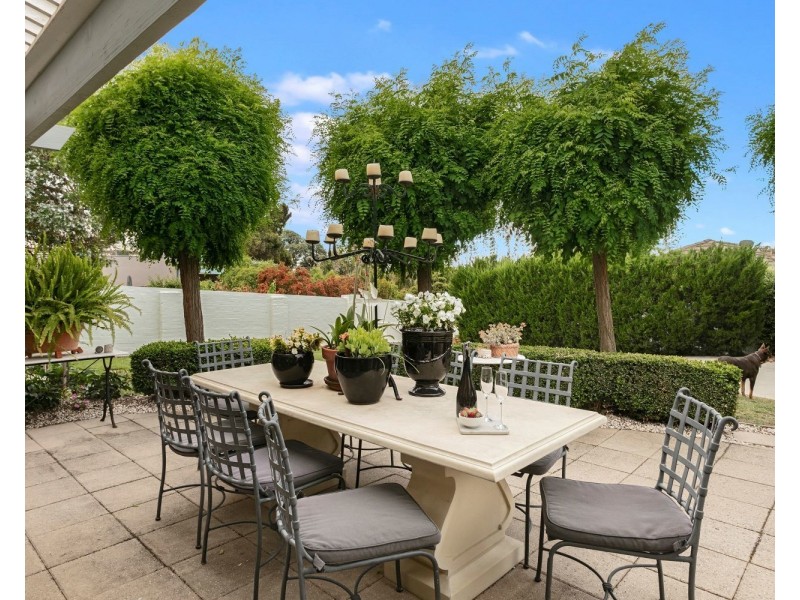 8 Stringybark Court, Strathdale VIC 3550