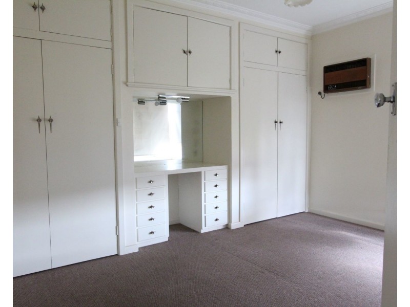 399 & 399A High Street, Golden Square VIC 3555