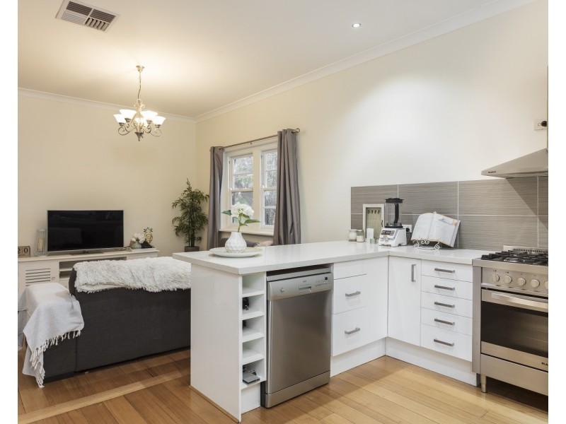 6 Echuca Street, Quarry Hill VIC 3550