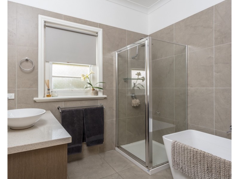 6 Echuca Street, Quarry Hill VIC 3550