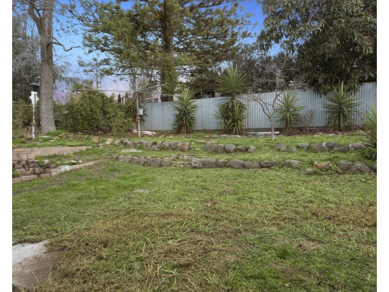 6 Echuca Street, Quarry Hill VIC 3550