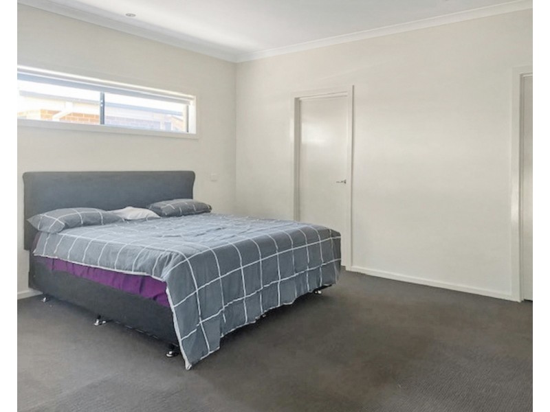 34 The Boulevard, White Hills VIC 3550