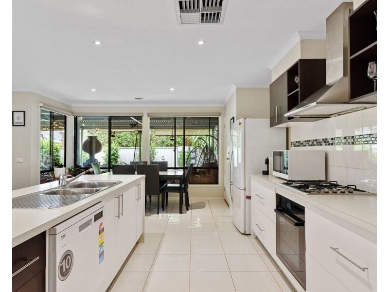 34 Cooba Drive, Epsom VIC 3551