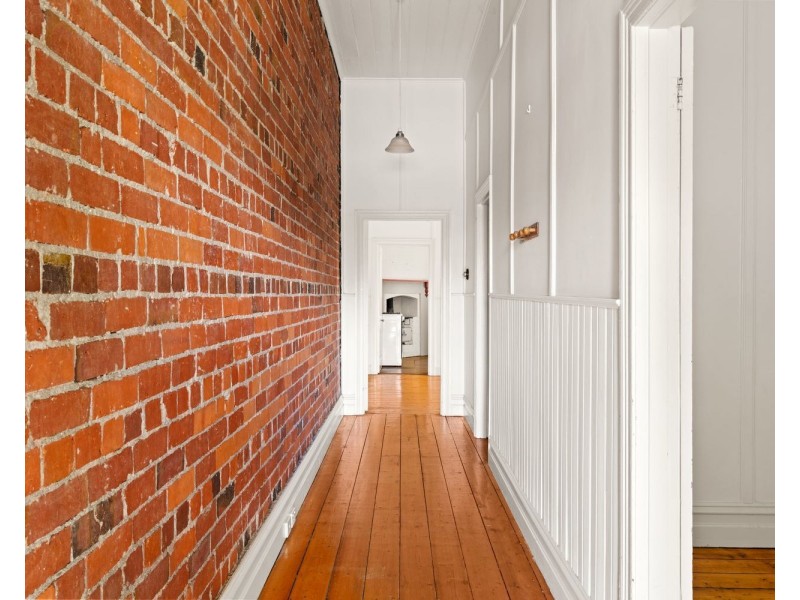 63 Gladstone Street, Quarry Hill VIC 3550