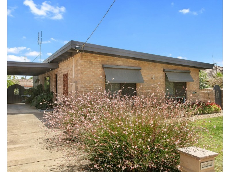 35 Dundas Street, White Hills VIC 3550