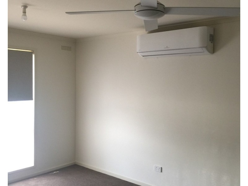 15 Waugh Street, Kangaroo Flat VIC 3555