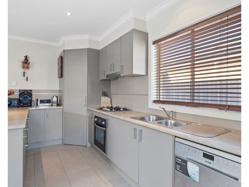 4/15 Nelson Street, California Gully VIC 3556
