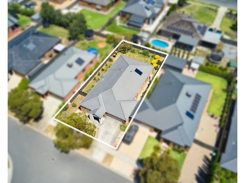 79 Greenfield Drive, Epsom VIC 3551