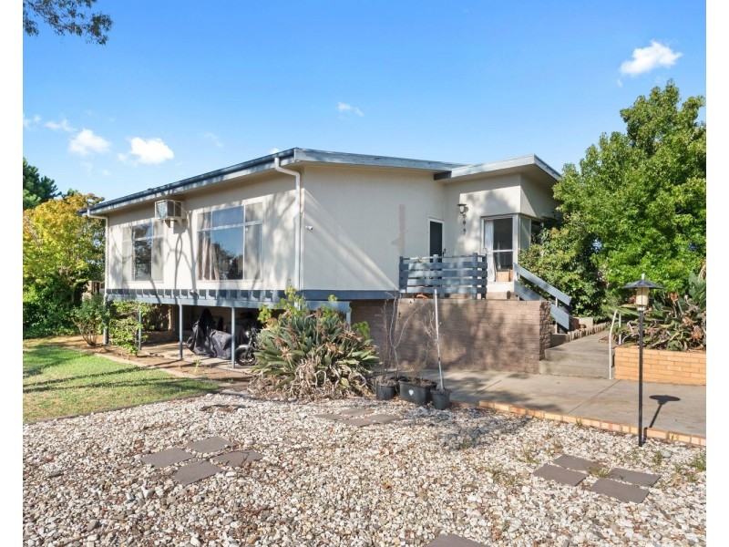 4 Ingleton Street West, Long Gully VIC 3550