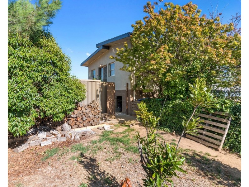 4 Ingleton Street West, Long Gully VIC 3550