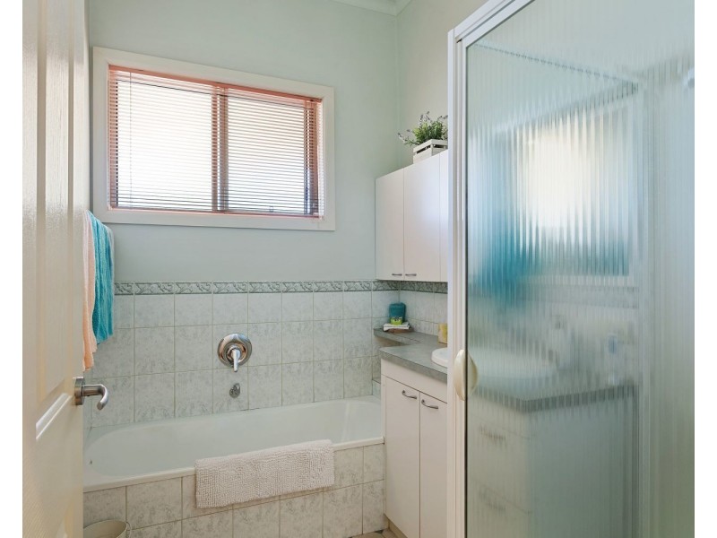 10 Lyons Street, White Hills VIC 3550