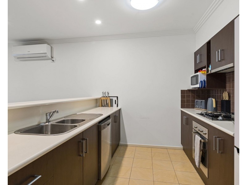 2/87 Adam Street, Quarry Hill VIC 3550