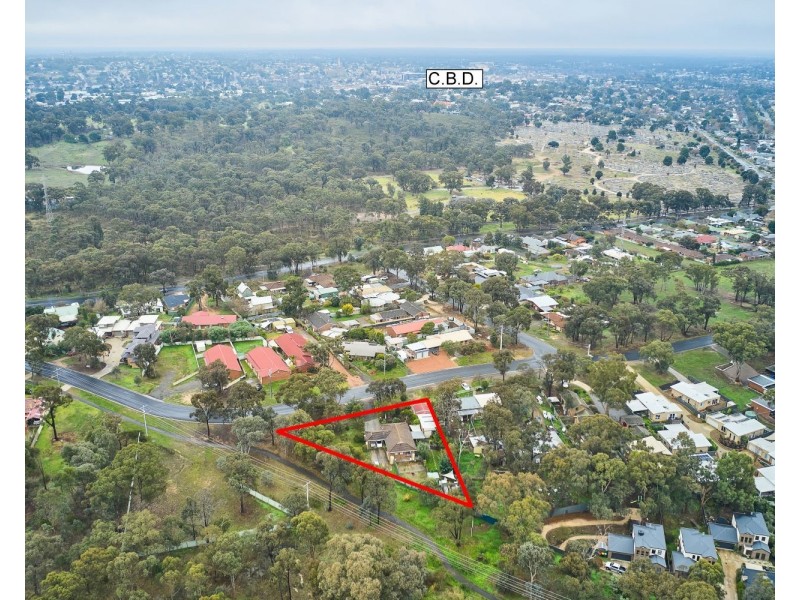 18 Gordon Street, Spring Gully VIC 3550