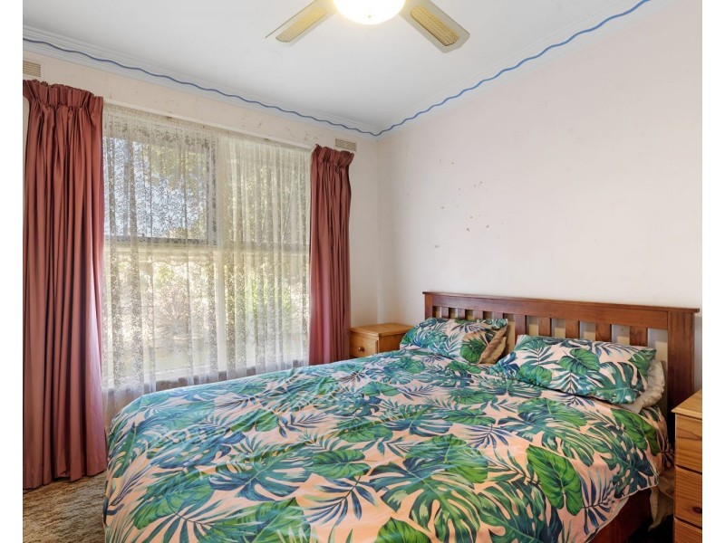 44 Fifth Avenue, White Hills VIC 3550