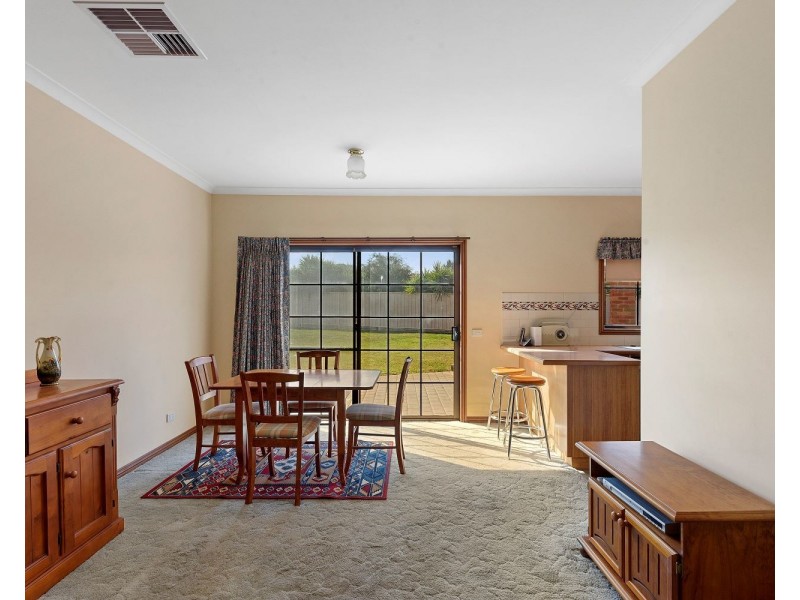 2 Cameron Court, Epsom VIC 3551