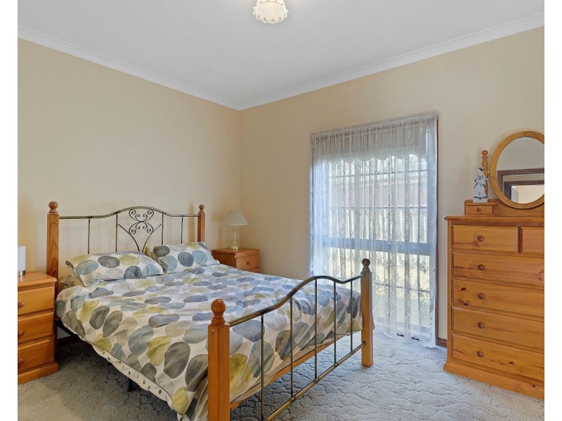 2 Cameron Court, Epsom VIC 3551