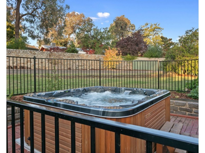 17 The Strand, Kennington VIC 3550