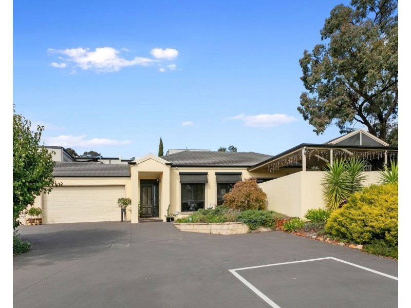 8/30-32 Race Street, Flora Hill VIC 3550