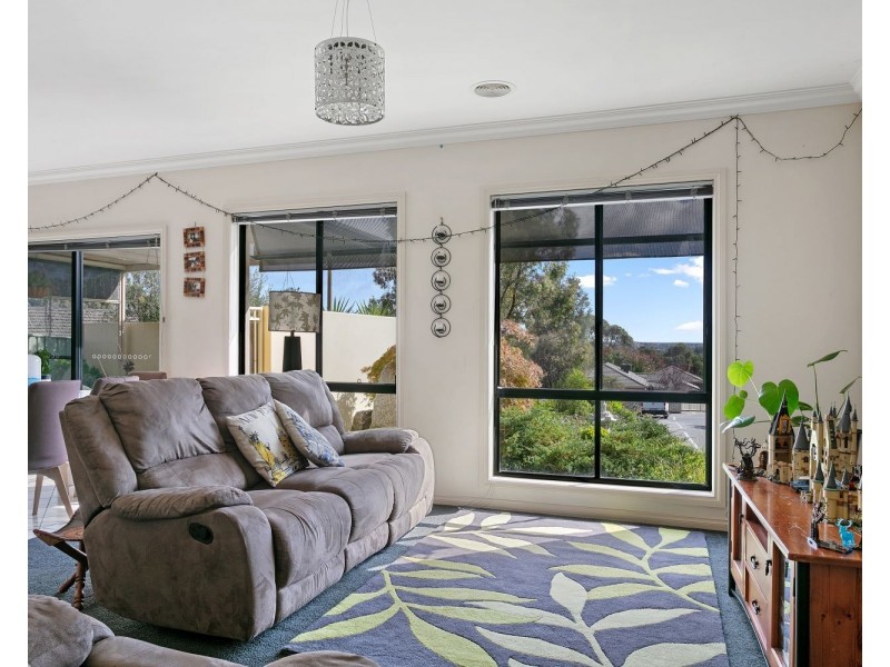 8/30-32 Race Street, Flora Hill VIC 3550