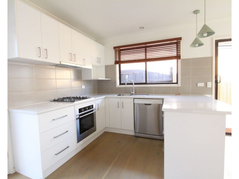 1a Gill Avenue, Eaglehawk VIC 3556