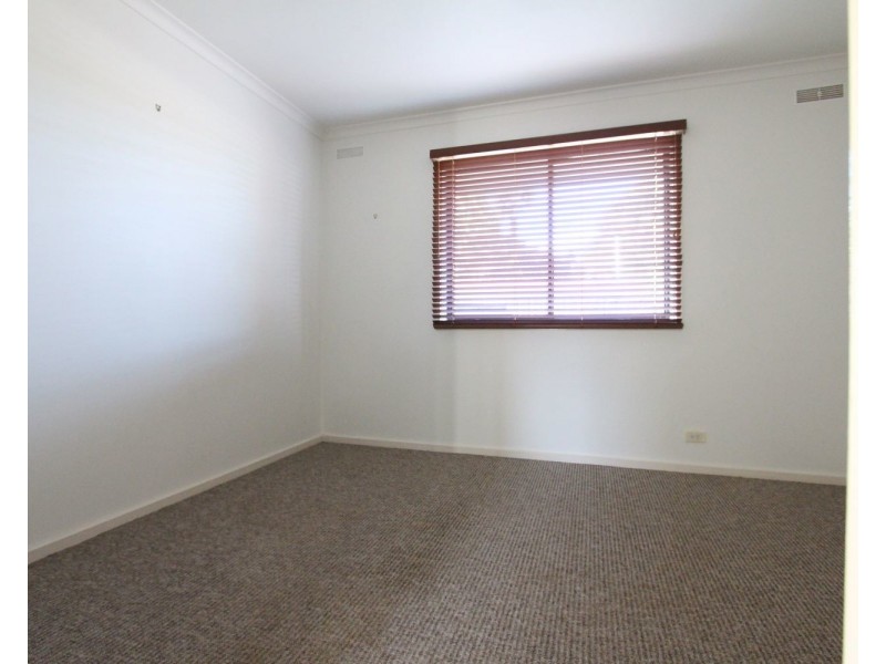 1a Gill Avenue, Eaglehawk VIC 3556