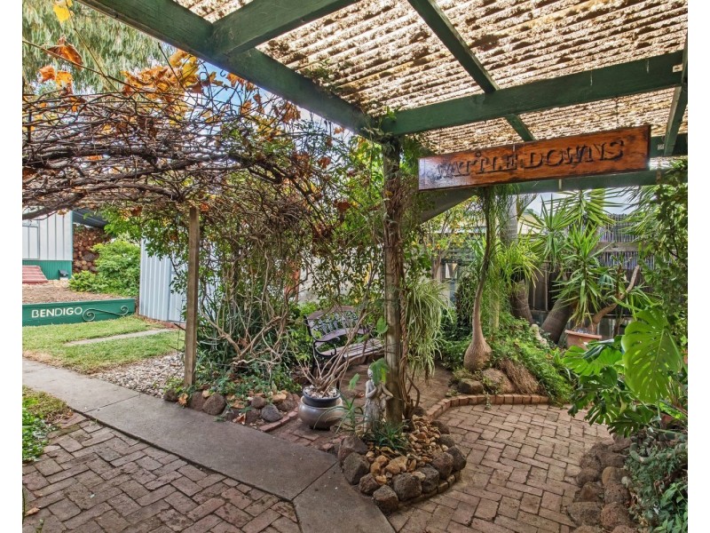 3 Eron Street, Kangaroo Flat VIC 3555