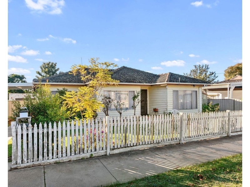 77 Nelson Street, California Gully VIC 3556