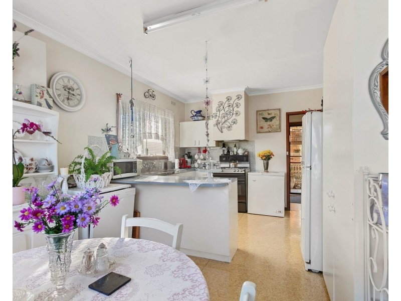 77 Nelson Street, California Gully VIC 3556