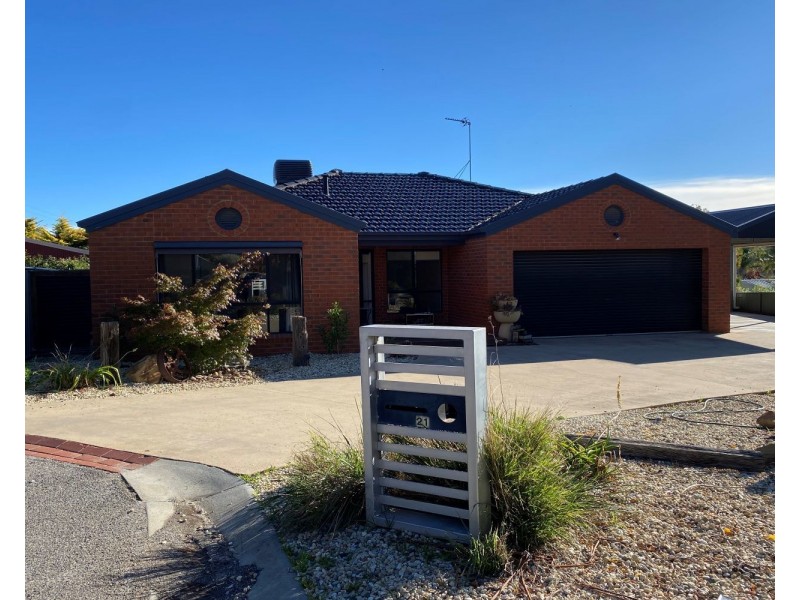 21 Regency Place, Kennington VIC 3550