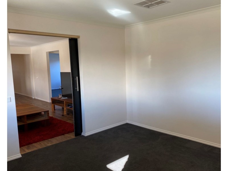 21 Regency Place, Kennington VIC 3550