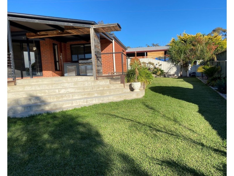 21 Regency Place, Kennington VIC 3550