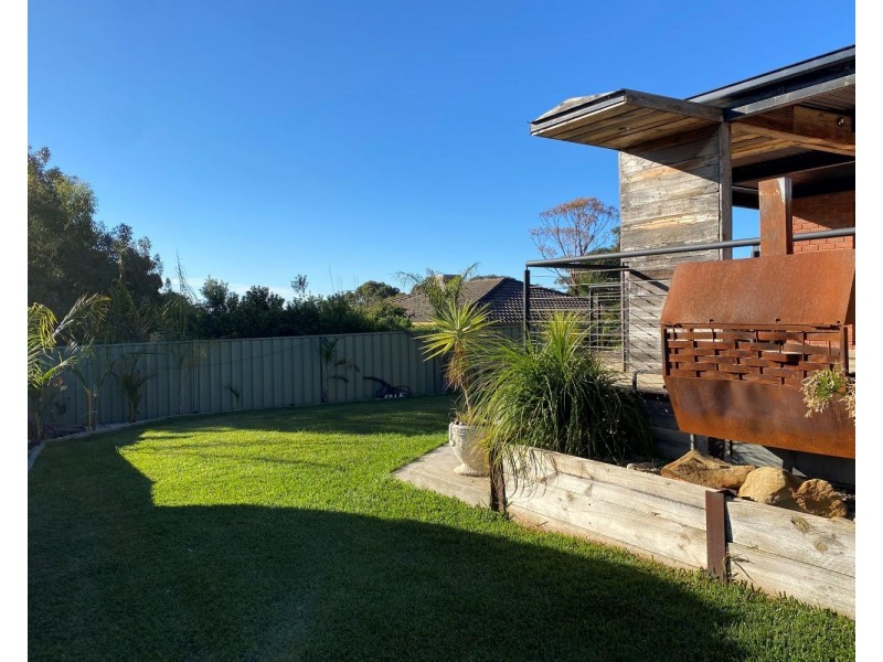21 Regency Place, Kennington VIC 3550