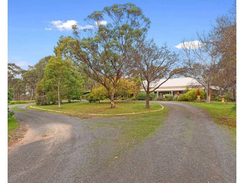 328 Sinclairs Road, Strathfieldsaye VIC 3551