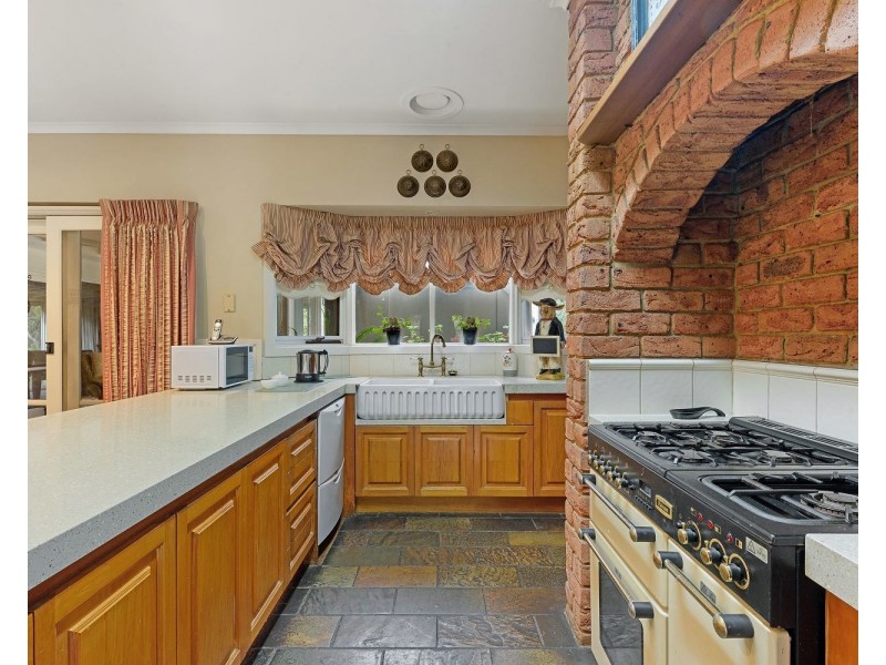 328 Sinclairs Road, Strathfieldsaye VIC 3551