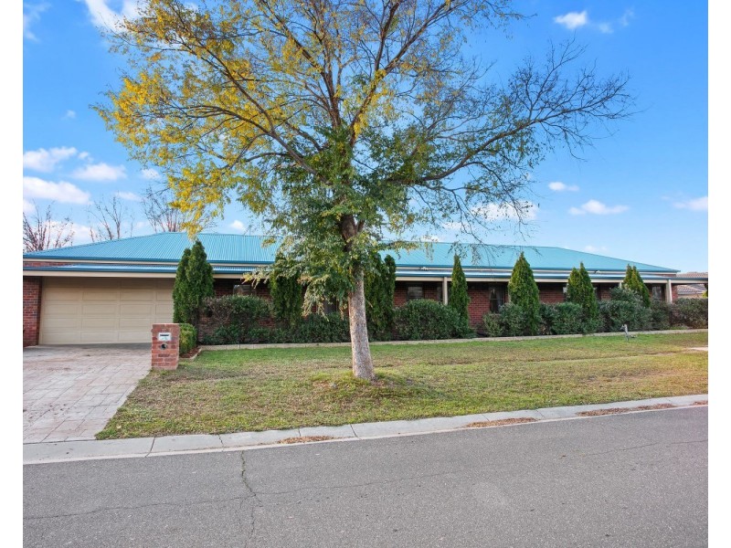 37 Brentwood Boulevard, Strathfieldsaye VIC 3551