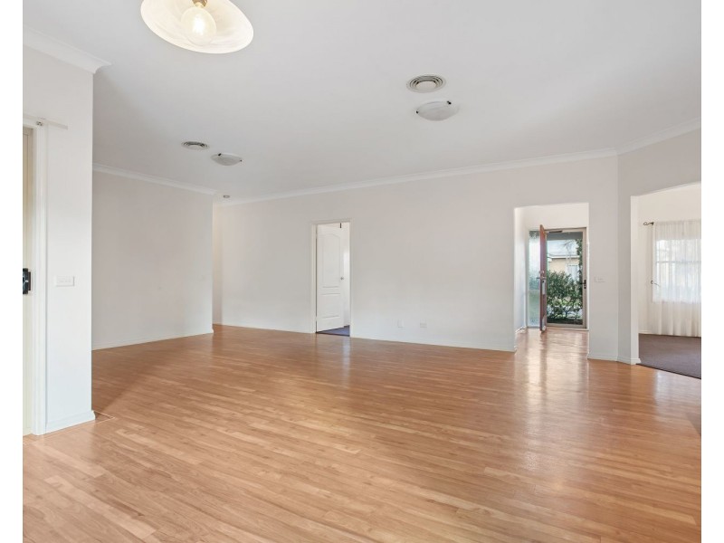37 Brentwood Boulevard, Strathfieldsaye VIC 3551