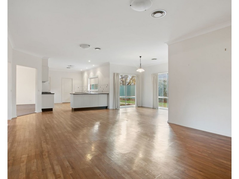 37 Brentwood Boulevard, Strathfieldsaye VIC 3551