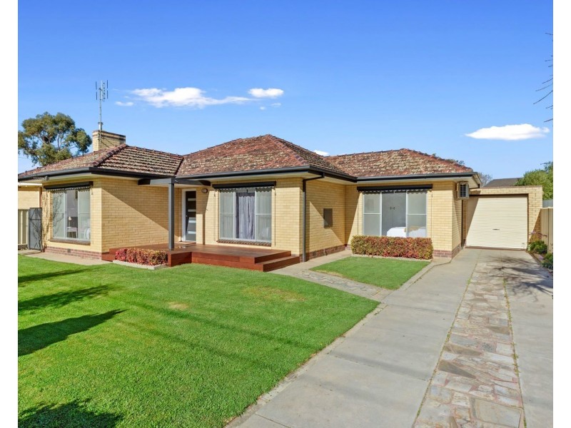 18 Carolin Street, Flora Hill VIC 3550