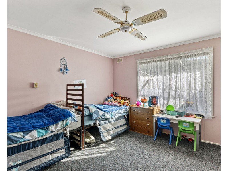 29 Kinross Street, Long Gully VIC 3550
