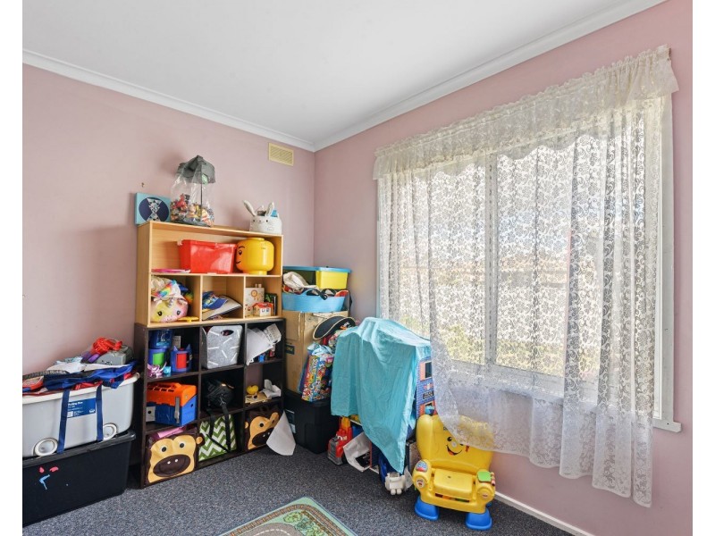 29 Kinross Street, Long Gully VIC 3550