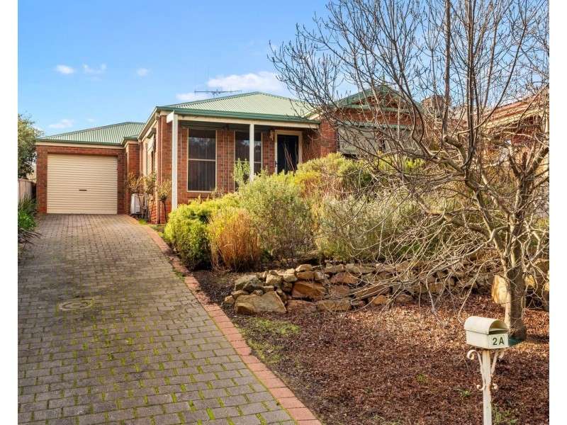 2a Allott Court, Spring Gully VIC 3550